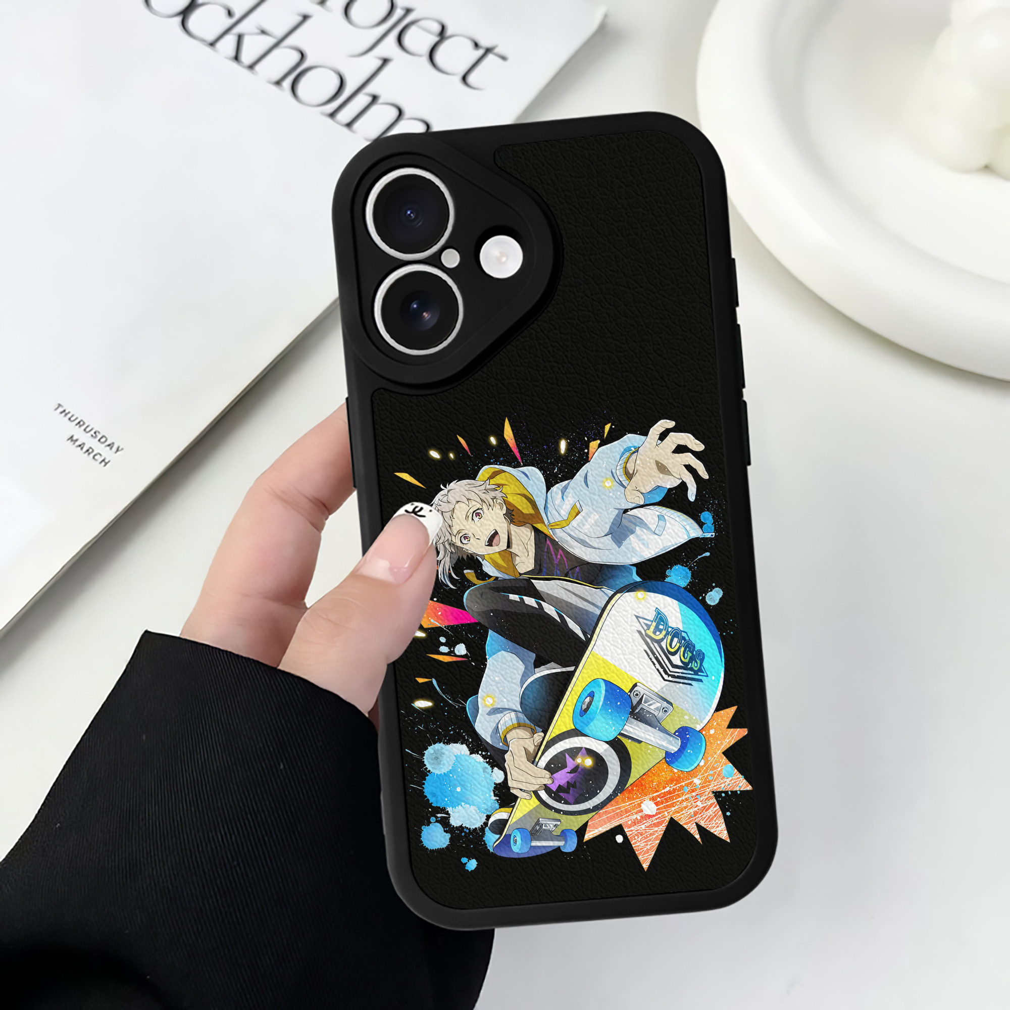 （画像用） 文豪ストレイドッグス Bungo Stray Dogs 【iPhone 16シリーズ対応】シリコンスマホケース（レザー調） 材質：シリコン